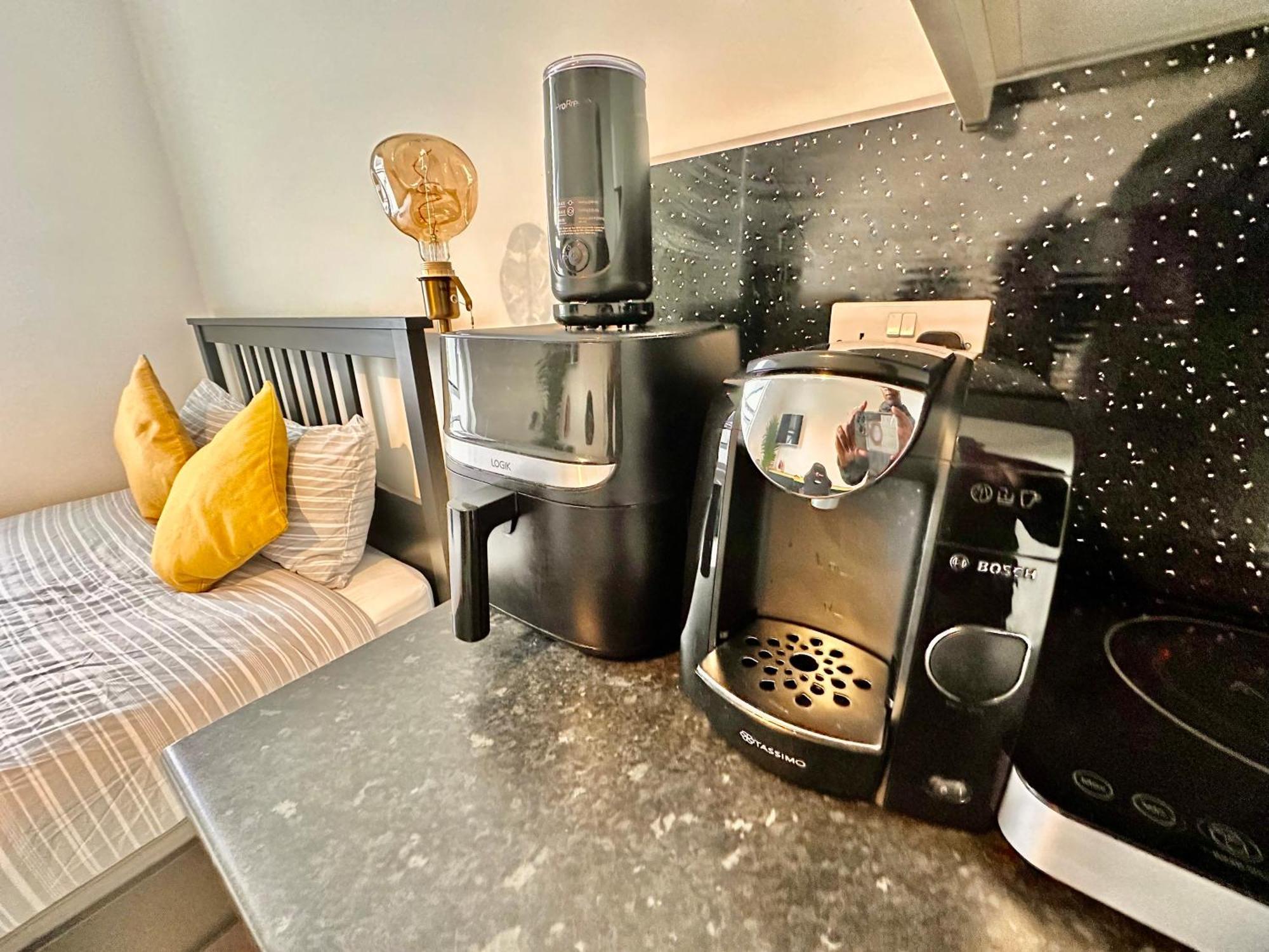 Lovely Self Contained Studio Now Available London Exterior foto